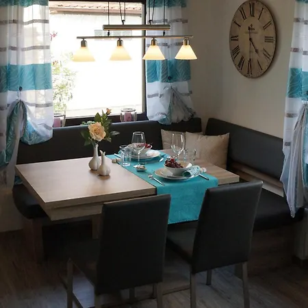 Elsa - Brötchenservice Apartment Reichmannsdorf